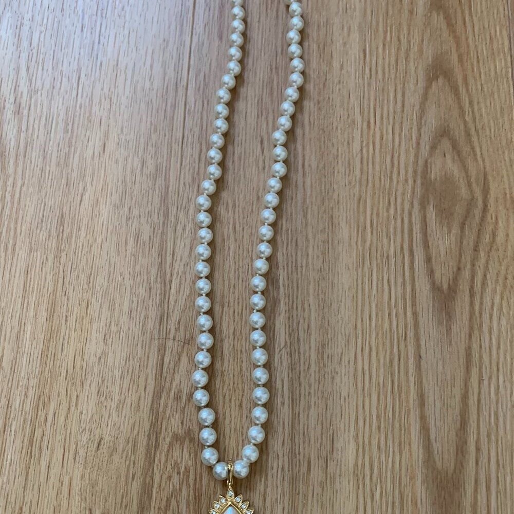 Pear; Necklace with